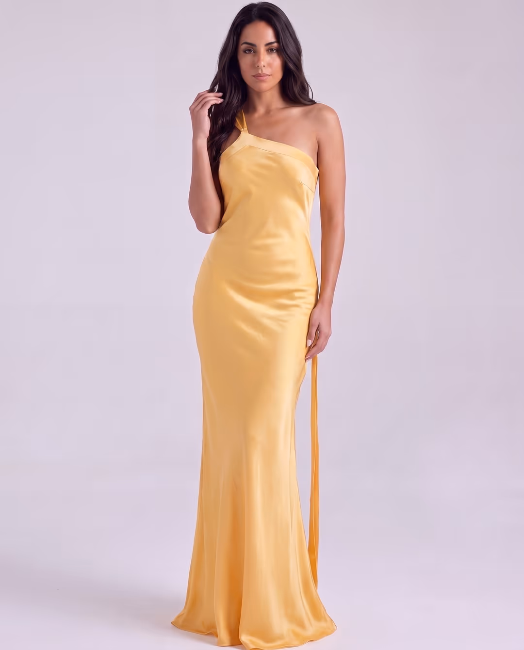 Amara Gold — pose