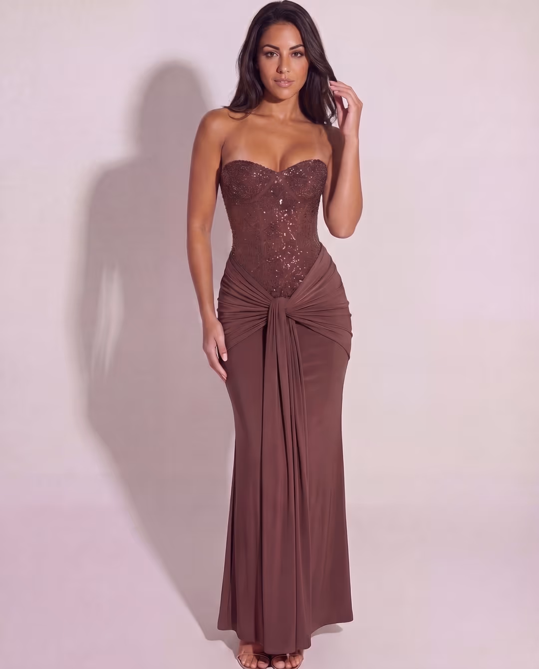Jasmine Chocolate — pose
