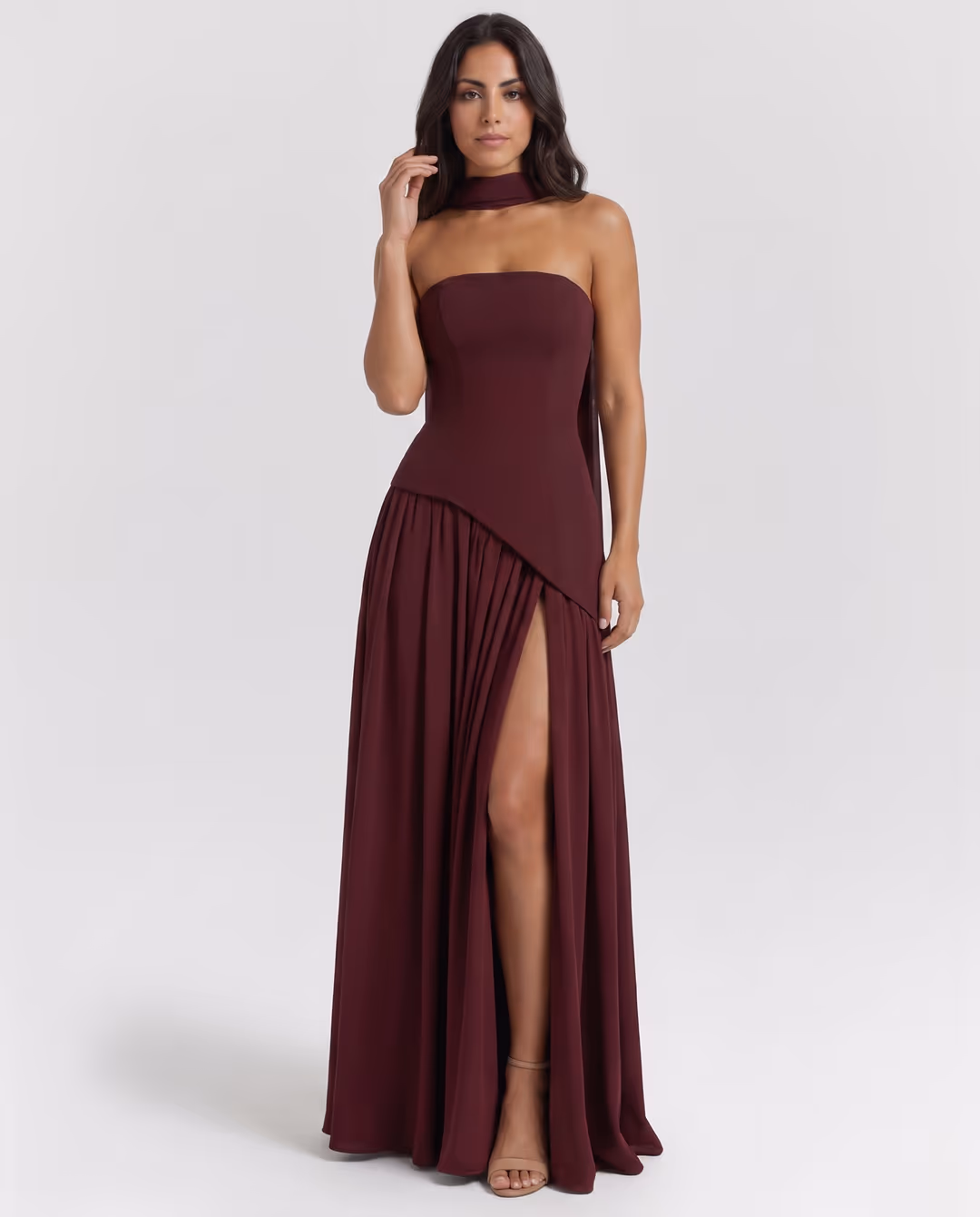 Serena Burgundy — pose