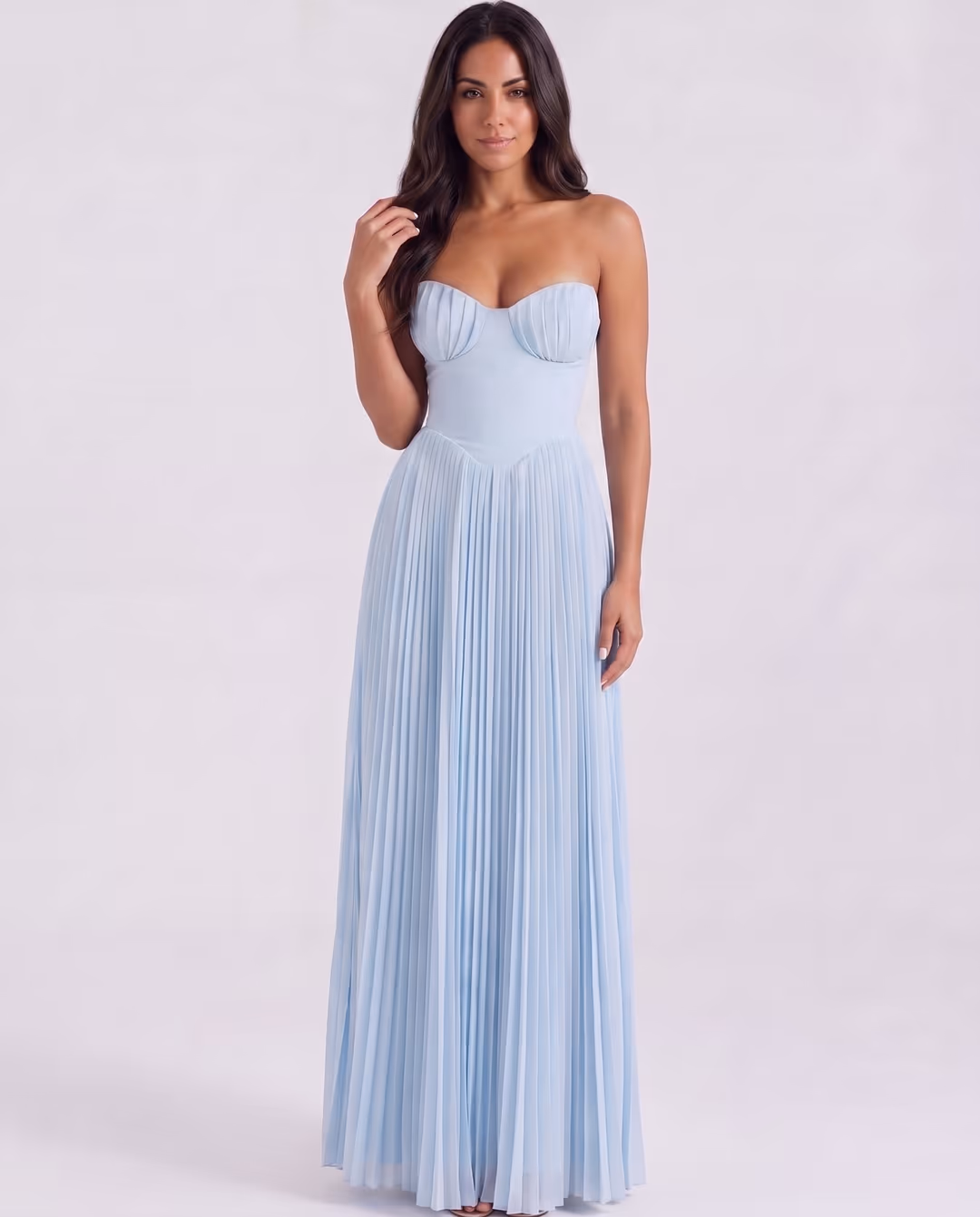 Siena Baby Blue — pose